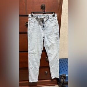 American Eagle Outfitters Light Blue Denim Jeans